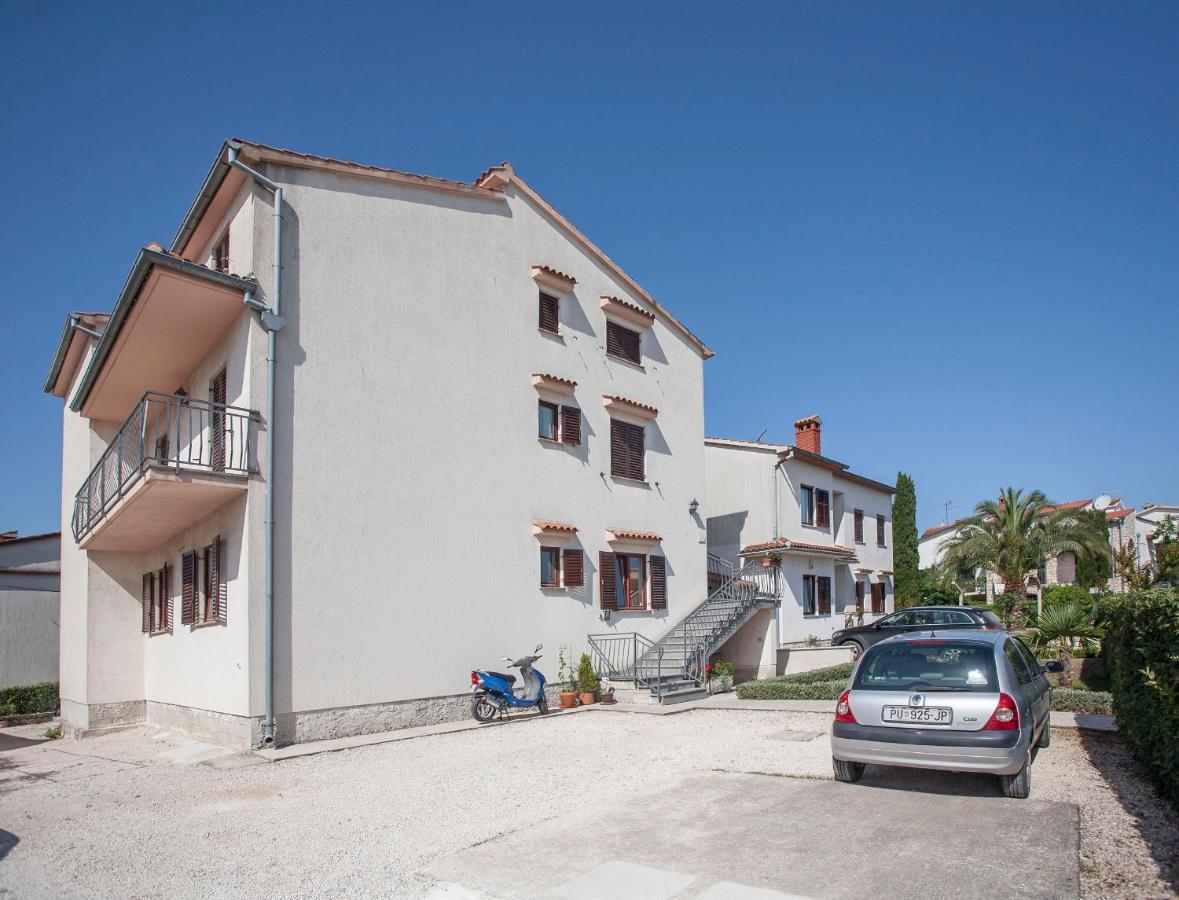 Apartmani Dragica Ровінь Екстер'єр фото