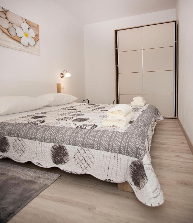 Apartmani Dragica Ровінь Екстер'єр фото