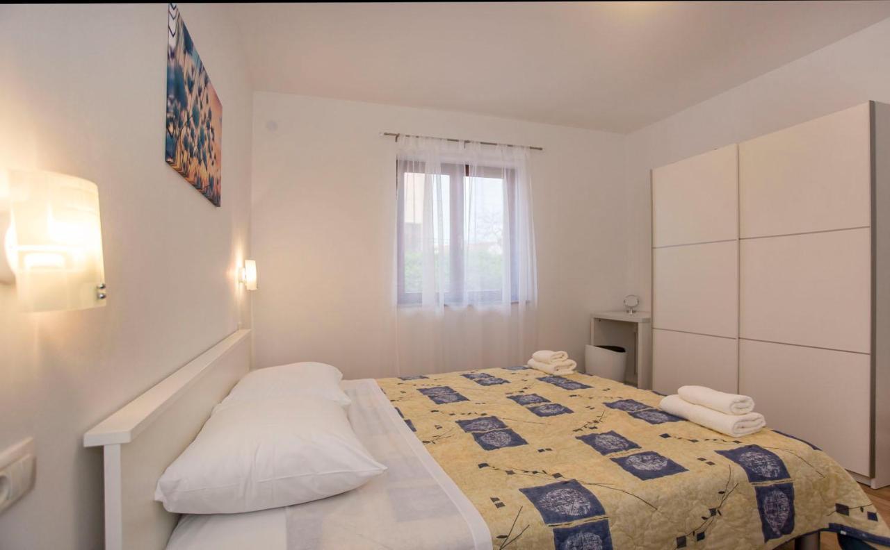 Apartmani Dragica Ровінь Екстер'єр фото